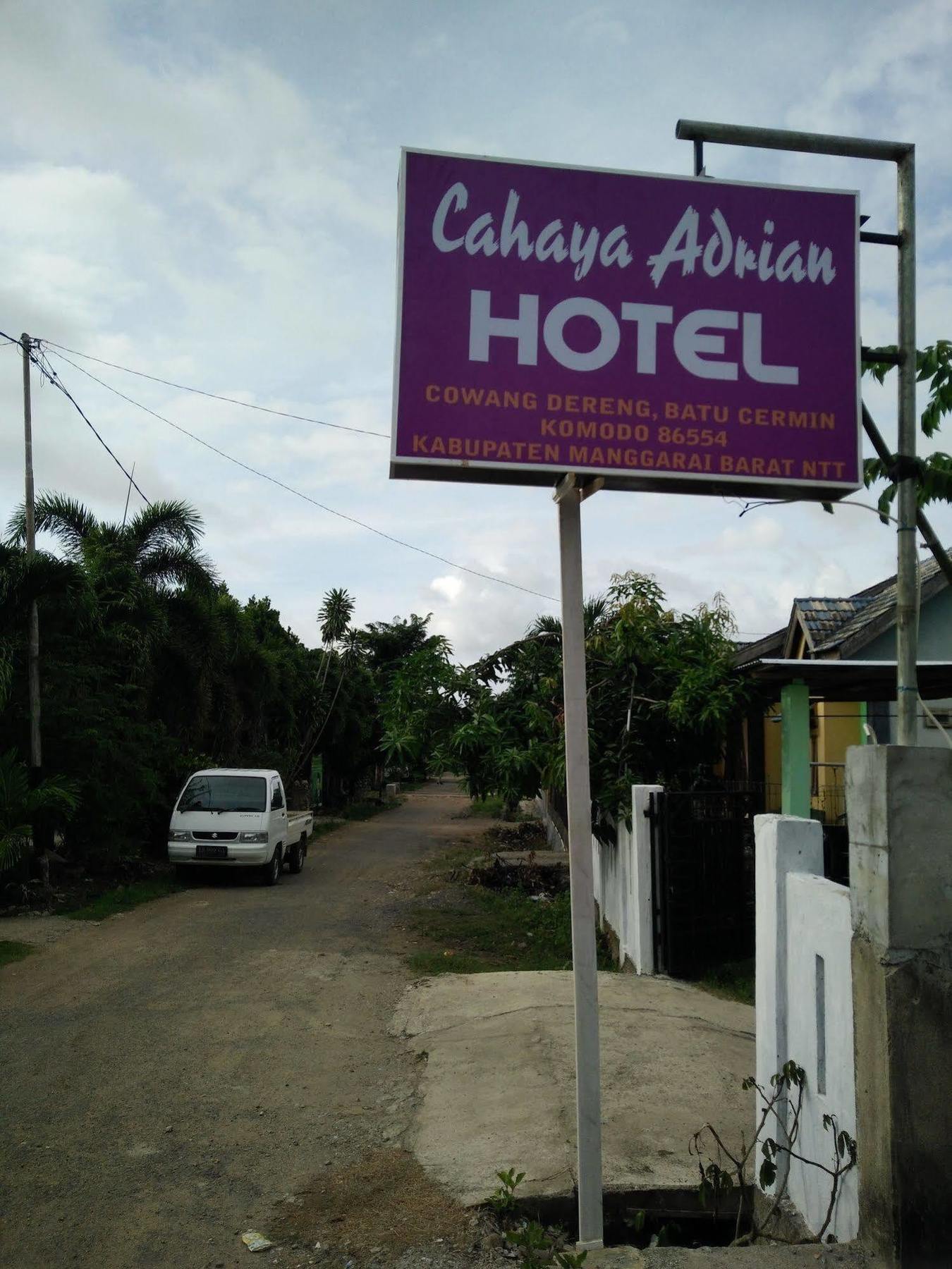 Cahaya Adrian Near Komodo Airport Labuan Bajo Eksteriør bilde